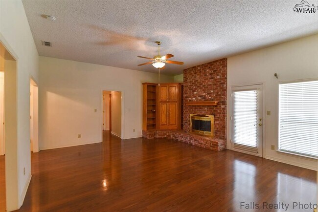 Foto del edificio - 4539 Wendover St