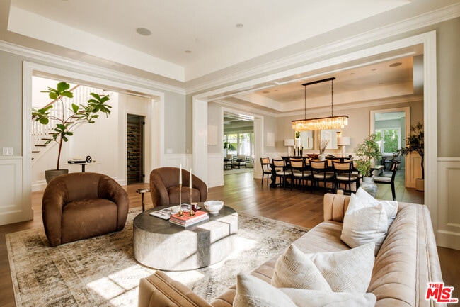 Foto del edificio - 1636 Warnall Ave