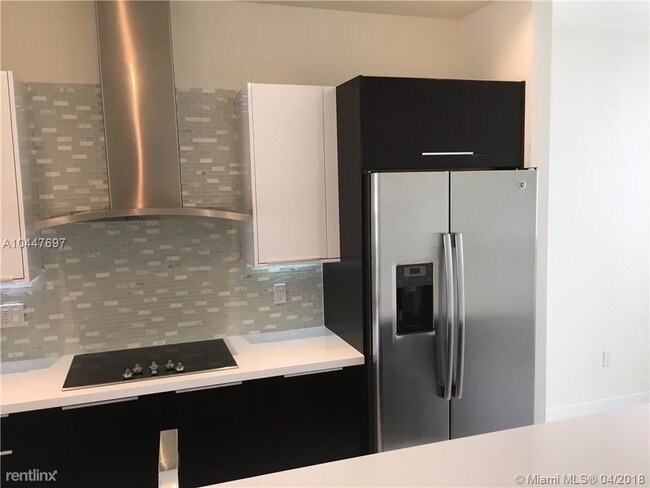 Foto del edificio - 3 br, 2.5 bath Condo - 10280 NW 63rd Ter