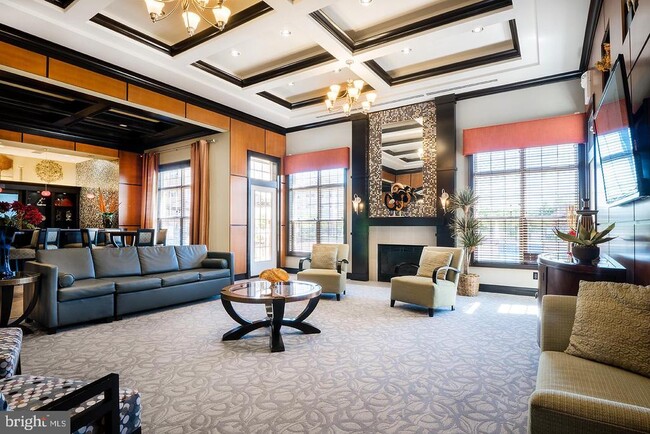 Building Photo - 812 Grand Central Dr
