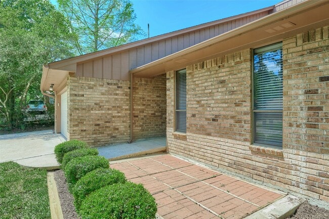 Foto del edificio - 80 Rolling Hills Dr W