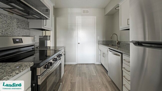 Building Photo - 231 New Shackle Island Rd