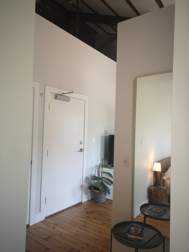 Building Photo - Treble Hall