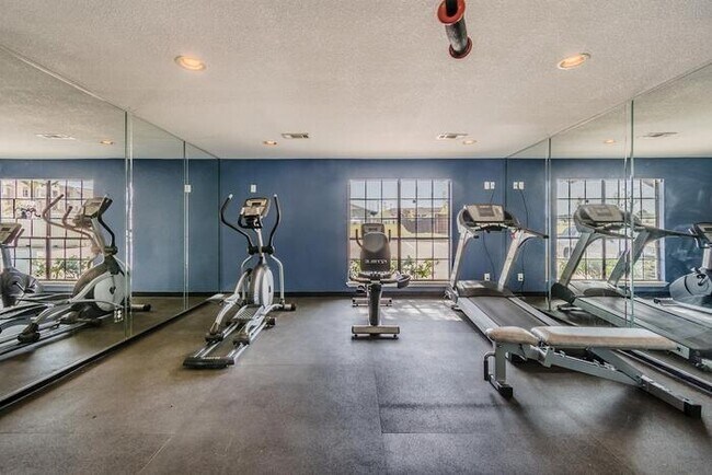 Building Photo - 930 W Interstate 30