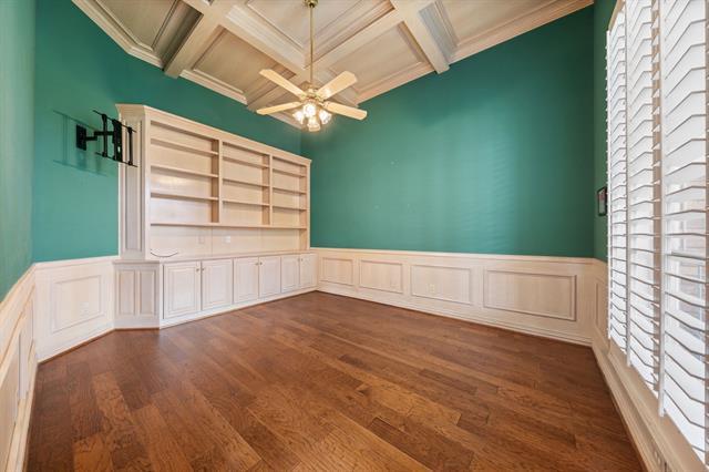 Foto del edificio - 5006 Summerbrook Dr