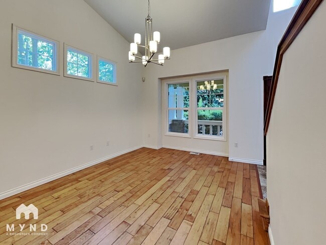 Foto del edificio - 13327 2nd Ave NE