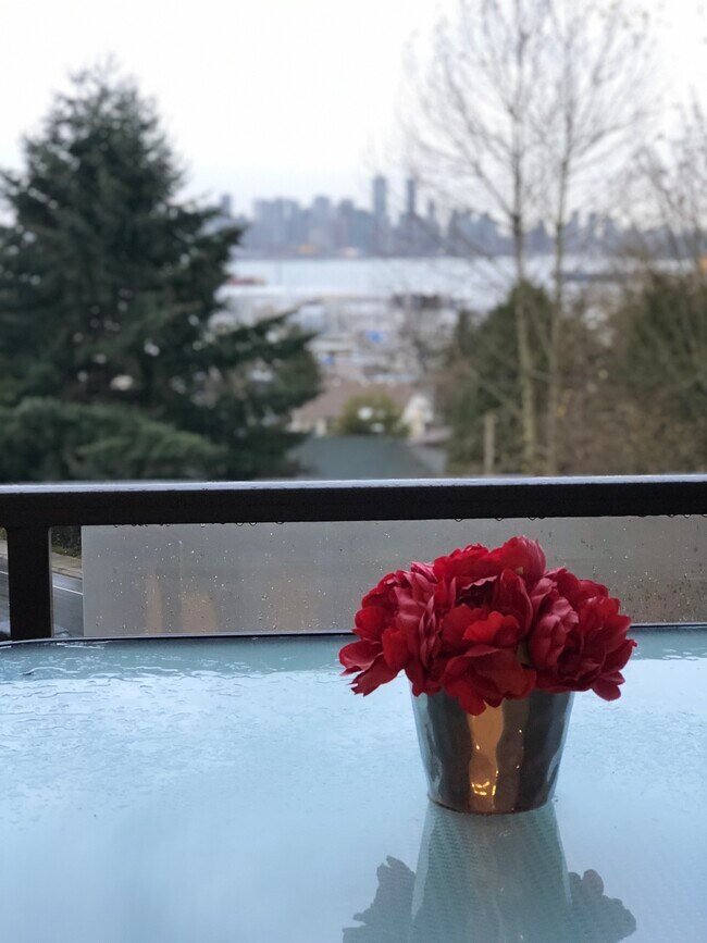 Photo du bâtiment - 212 Forbes Av