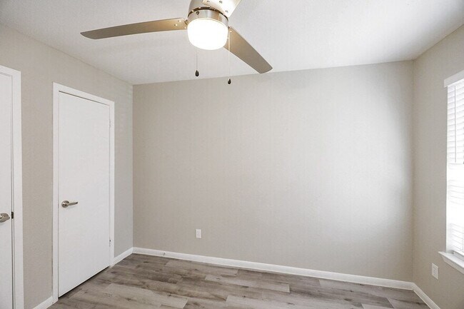 Building Photo - 12403 Mellow Meadow Dr