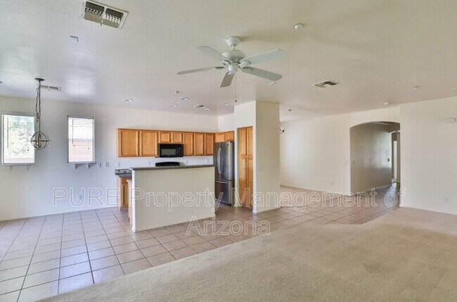 Foto del edificio - 5 E Hillside St