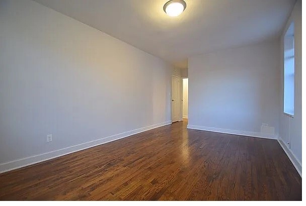Building Photo - 1540 Pelham Pkwy S
