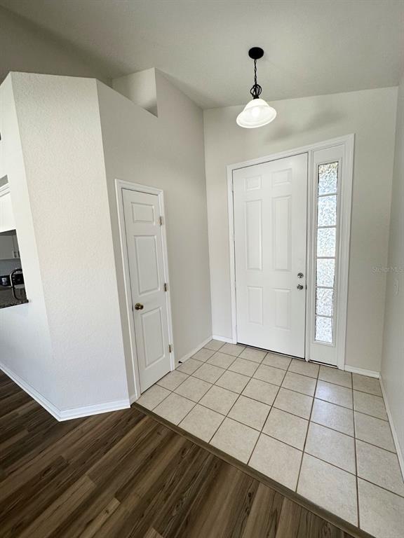 Building Photo - 3328 Oak Hill Pl