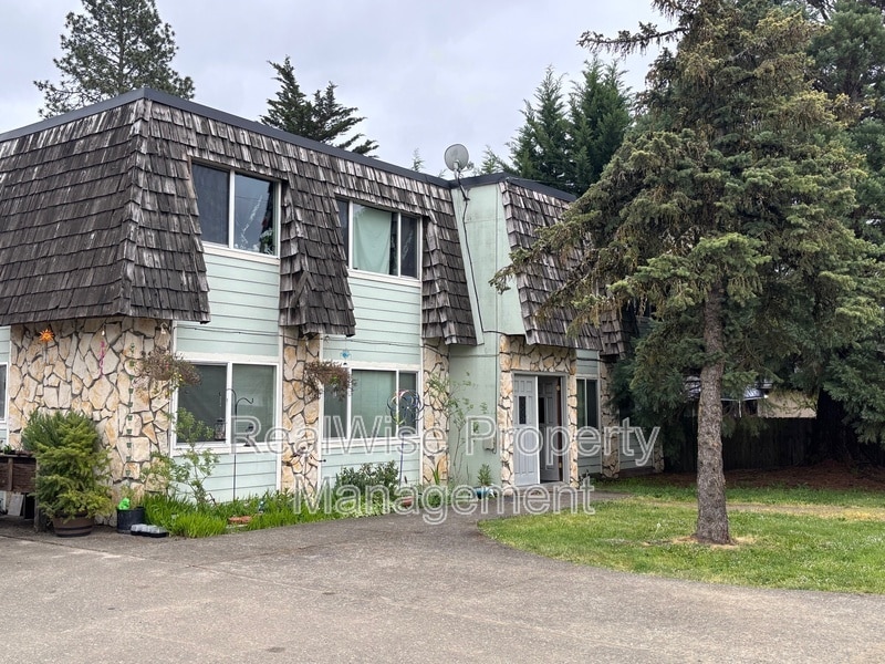 Foto principal - 112 Sunset St