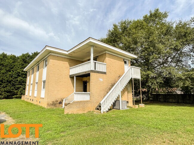 Foto del edificio - 120 Pueblo St #D