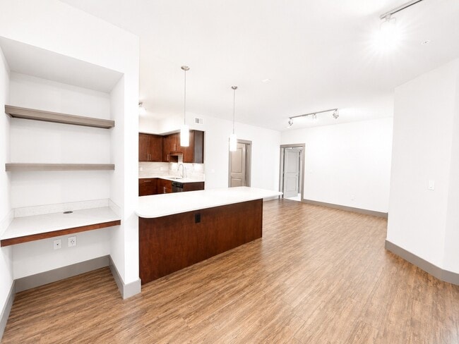 Building Photo - 2910 Milam St
