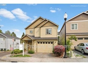 Building Photo - 5032 SW 207th Pl