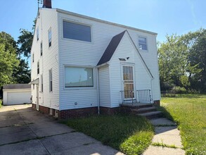 Building Photo - 1482 Dille Rd