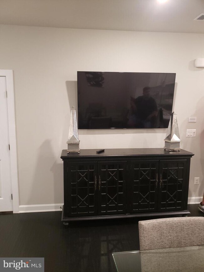 20464 Taft Terrace, Ashburn, VA 20147 Townhouse for Rent in Ashburn