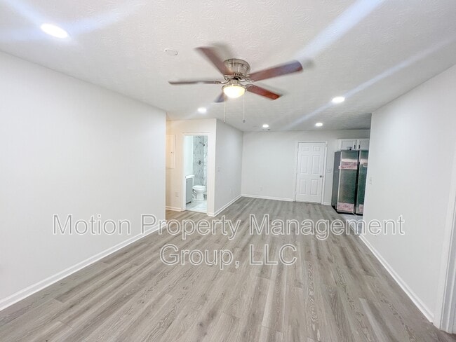 Building Photo - 7155 Pineneedle Dr SW