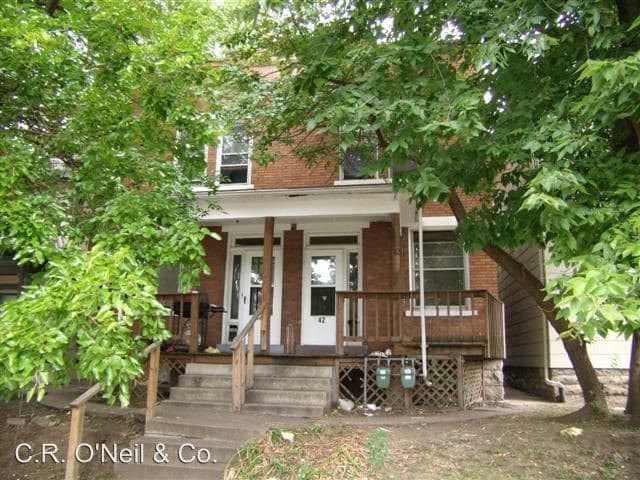 Primary Photo - 42-44 W Norwich Ave