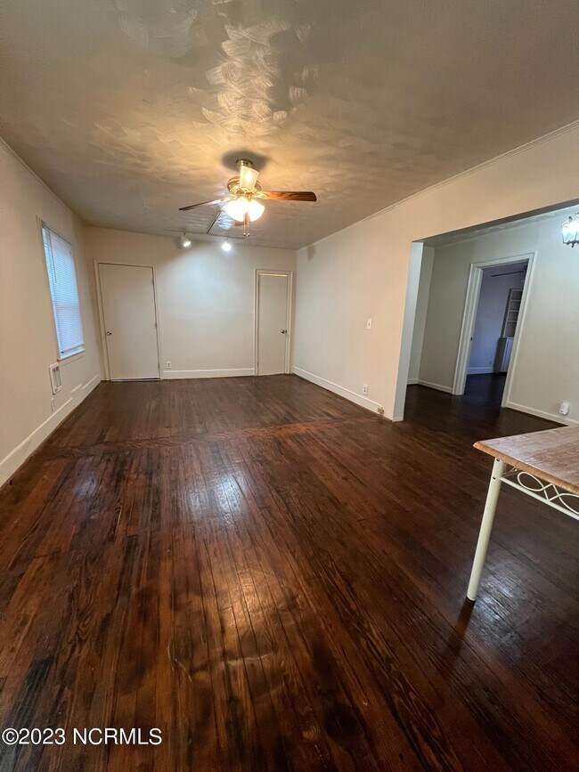 Foto del edificio - 306 N 11th St