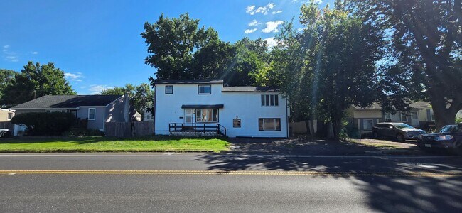 Foto del edificio - 1019 Green Ln