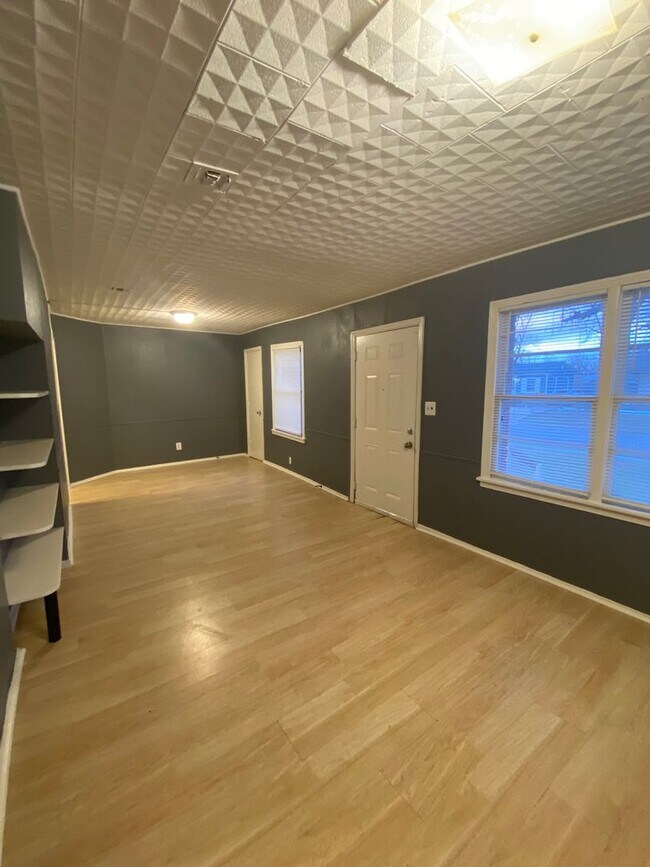 Foto del edificio - 2 Bed 1 Bath-Packinghouse View Add. SW OKC