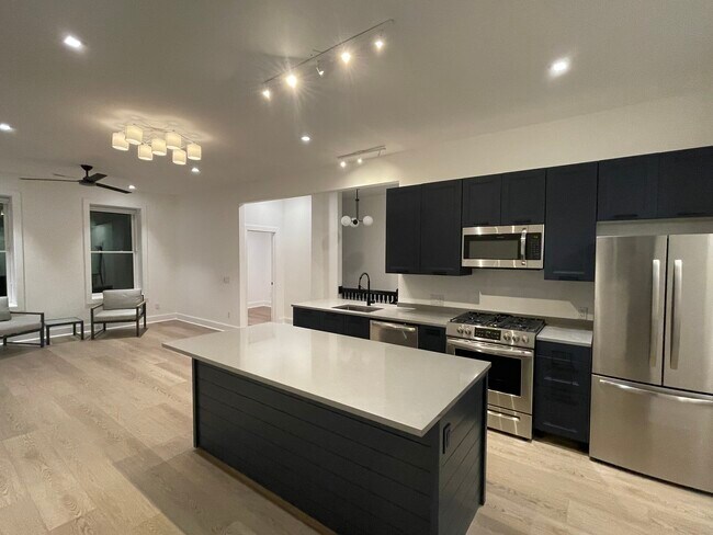 Building Photo - 4565 Arco Ave