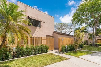 Building Photo - 1305 NW 122nd Terrace