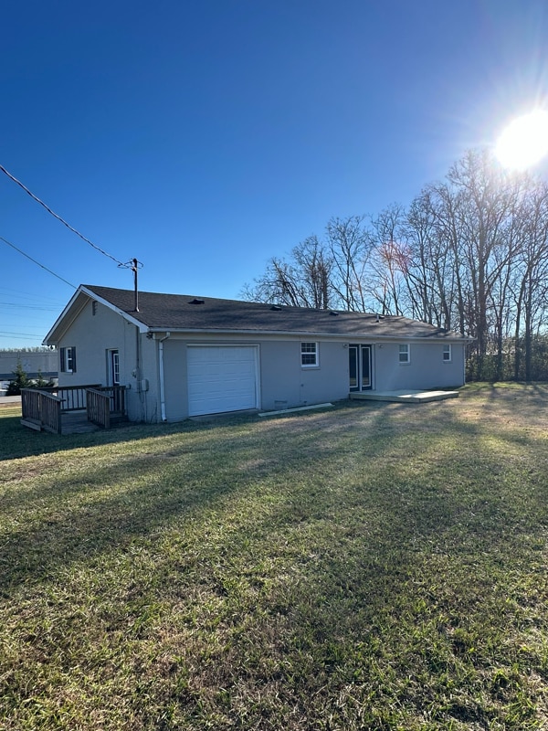 Building Photo - 4579 Academy Rd