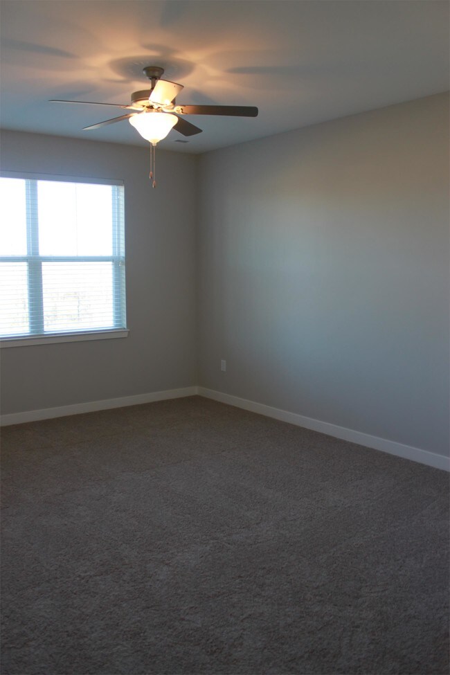 Foto del edificio - 1563 McCleary Ln