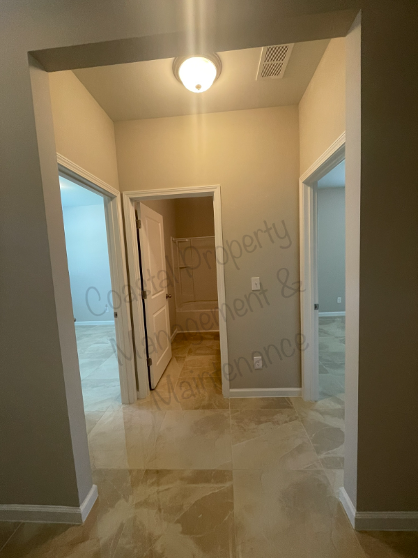 Building Photo - 182 Harmony Ln