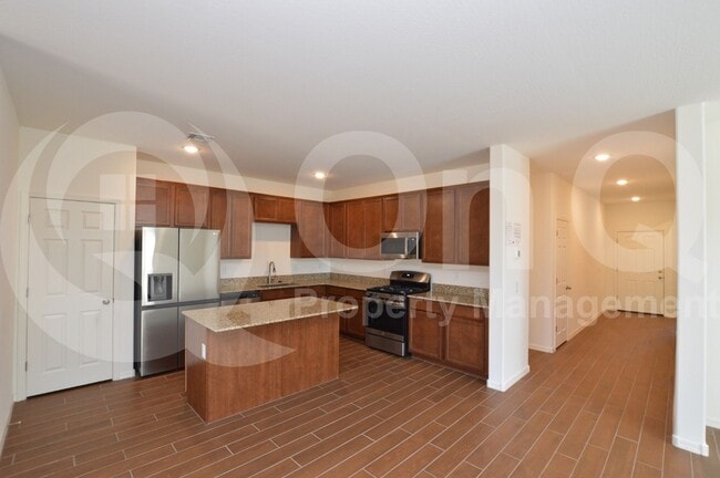 Foto del edificio - 3115 Medallion Ct