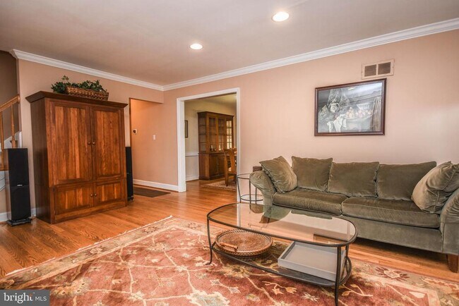 Foto del edificio - 8804 Walnut Hill Rd