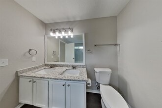 Building Photo - 14938 Sugar Mist Ln