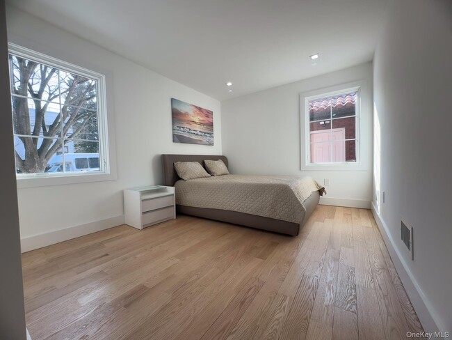 Foto del edificio - 214-31 39th Ave