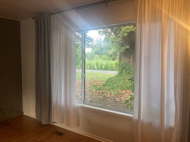 Foto del edificio - 356 NW Rainwater Ln