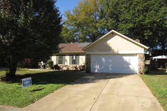 Building Photo - 7161 Lamesa Ln
