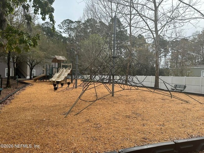 Foto del edificio - 6099 Maggies Cir