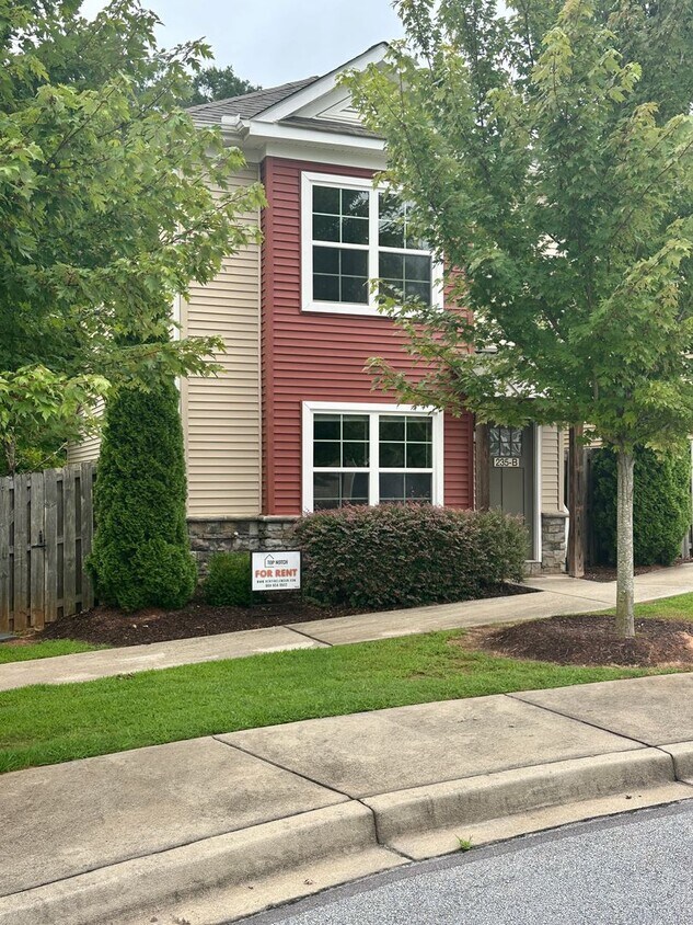 Building Photo - 3 Bedroom Cottage at Bamboo Cottages in Cl...