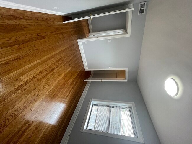 Foto del edificio - 7329 N Honore St