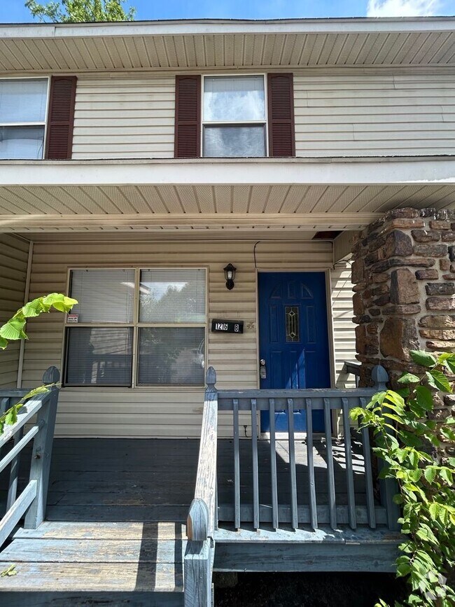 Building Photo - 1216 Highland Ave