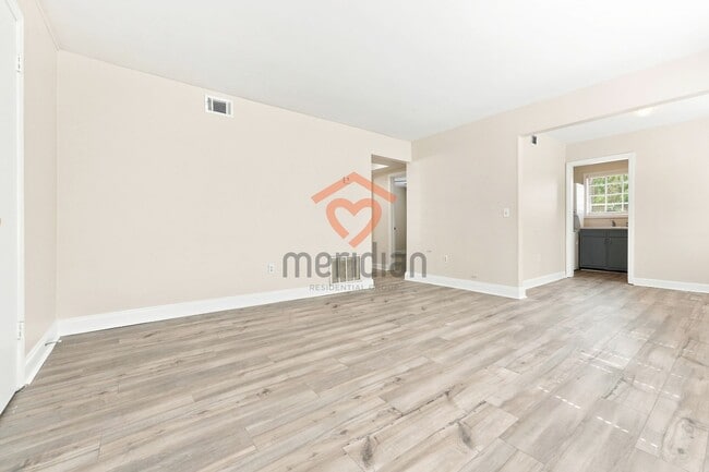 Building Photo - 517 Rutledge Ave