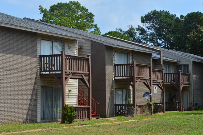 Building Photo - Monarch Creek