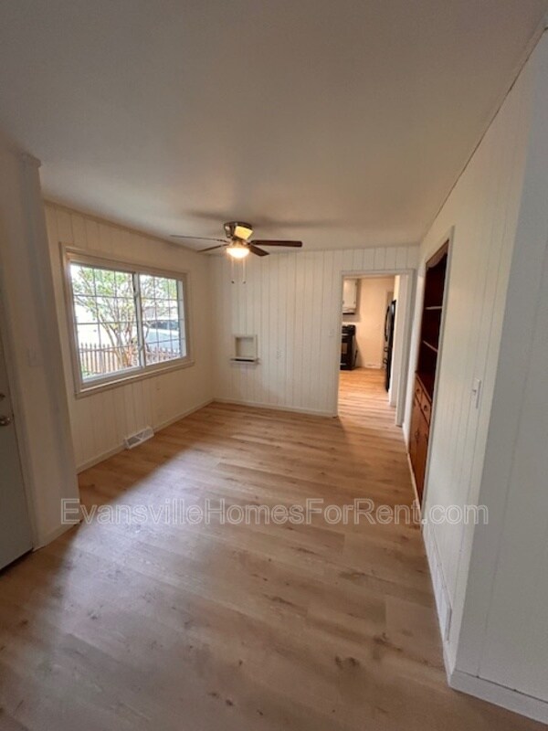 Building Photo - 2416 Margybeth Ave