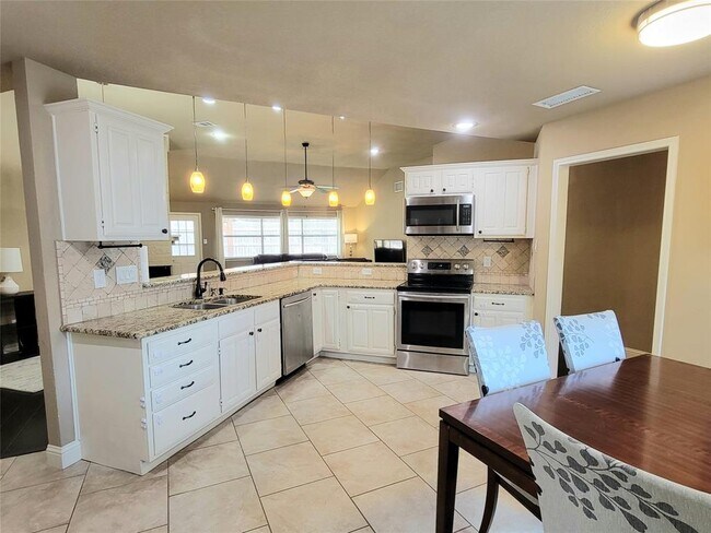 Foto del edificio - 213 Springridge Ln