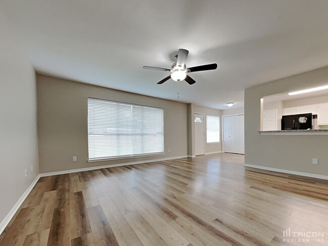 Building Photo - 9518 Cane Creek Dr