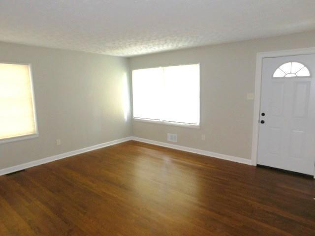 Foto del edificio - 1170 Baker Ln