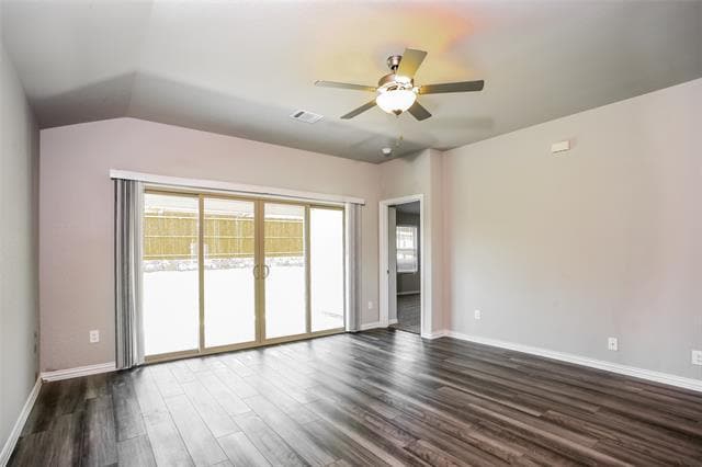 Building Photo - 364 Mohan Dr
