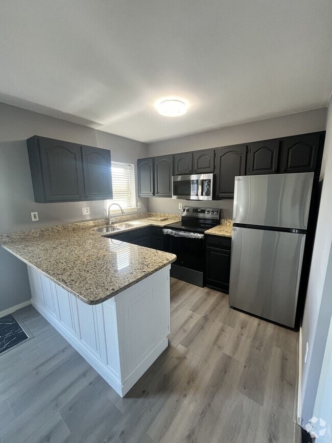 Building Photo - 146 Paladin Dr