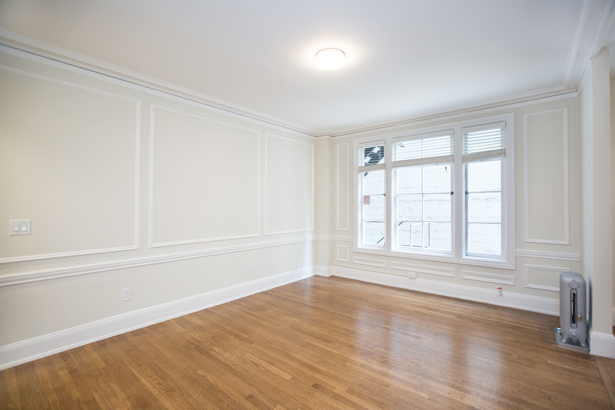 Primary Photo - 655 Powell St